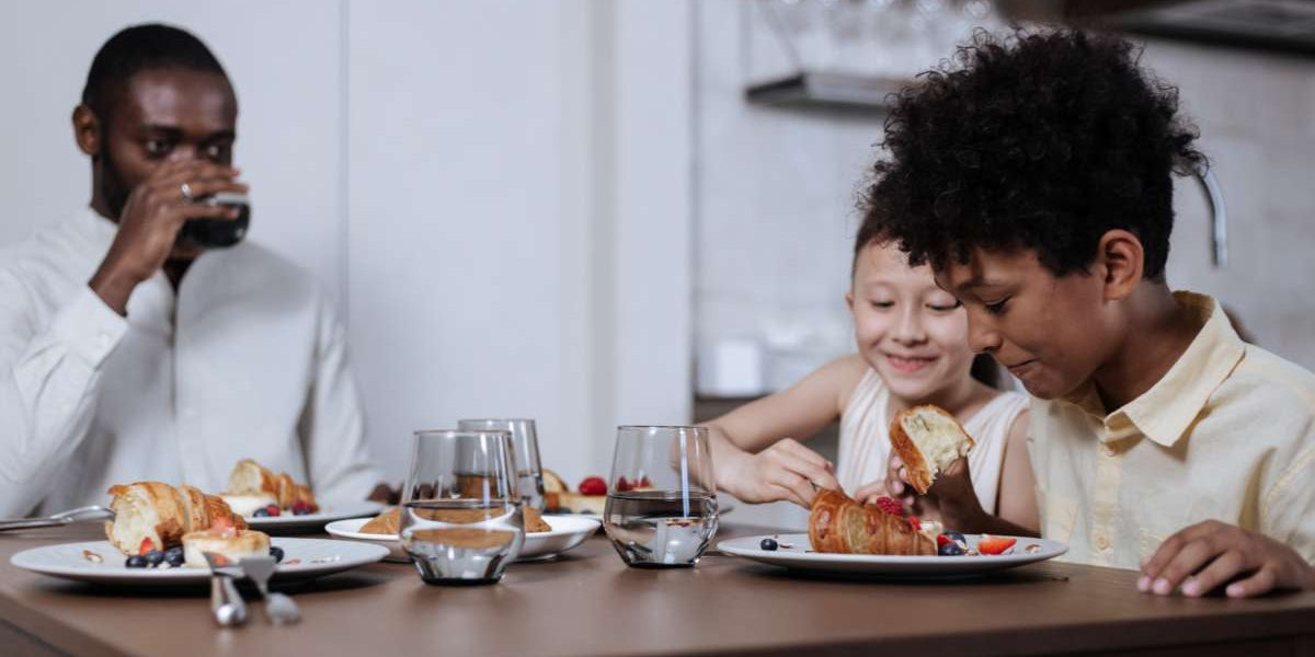 Eating Out With Food Allergies – 5 Tips For Parents